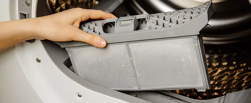 Signs Of A Clogged Dryer Lint Trap in Spring, Texas